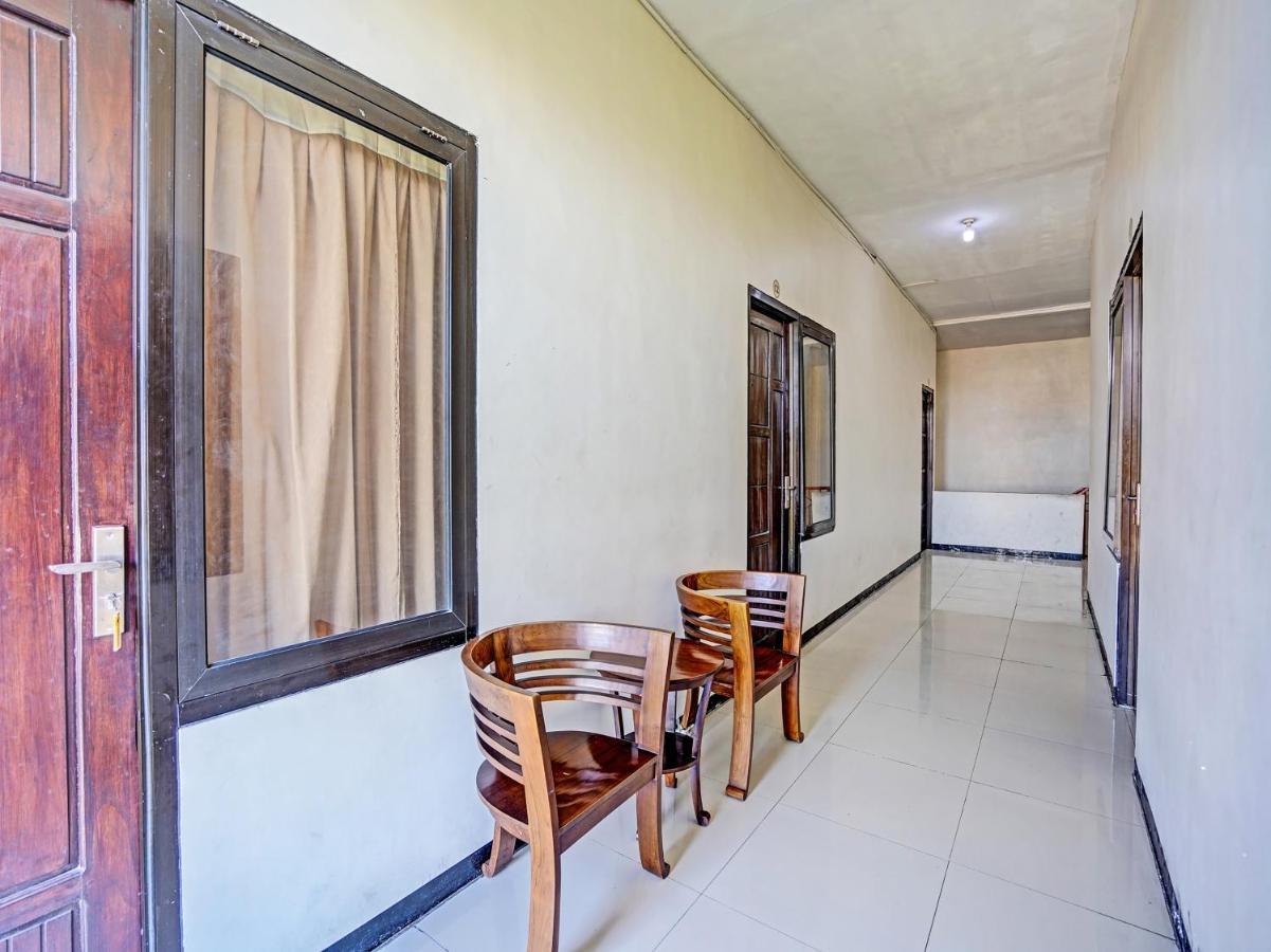 Oyo 91587 Griya Buah De5 Syariah Hotel Sidoarjo Eksteriør billede